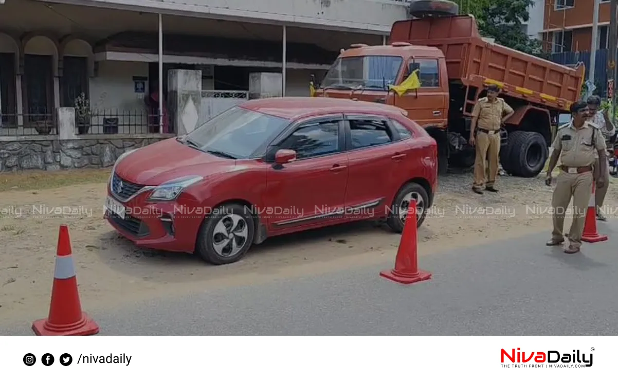 body found in car Thiruvananthapuram