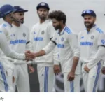 Indian cricket team honors Manmohan Singh