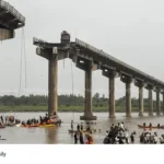 Vadodara bridge collapse