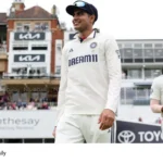 Shubman Gill batting