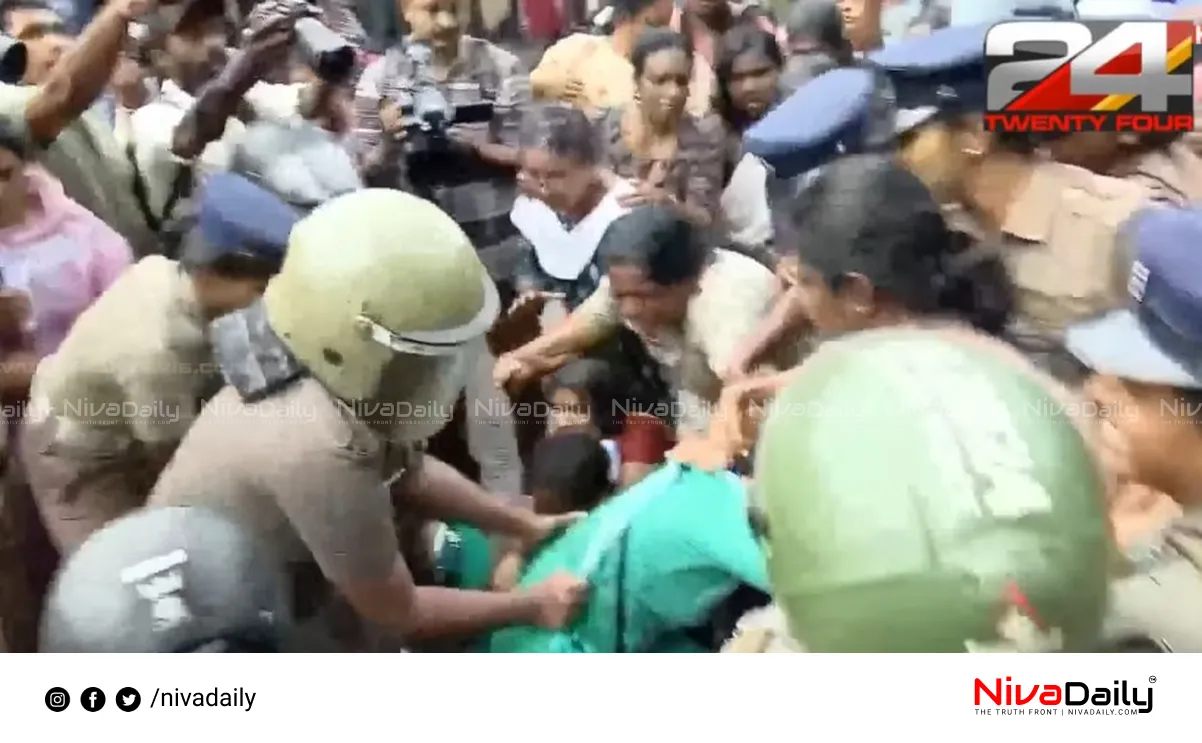 ASHA workers protest