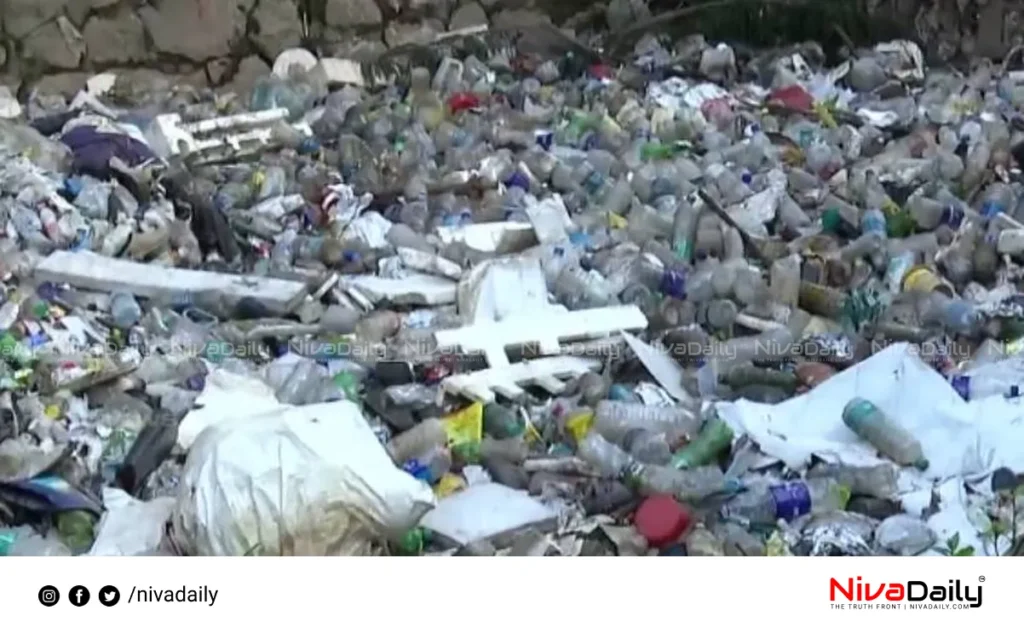 Amayizhanchan Thodu waste